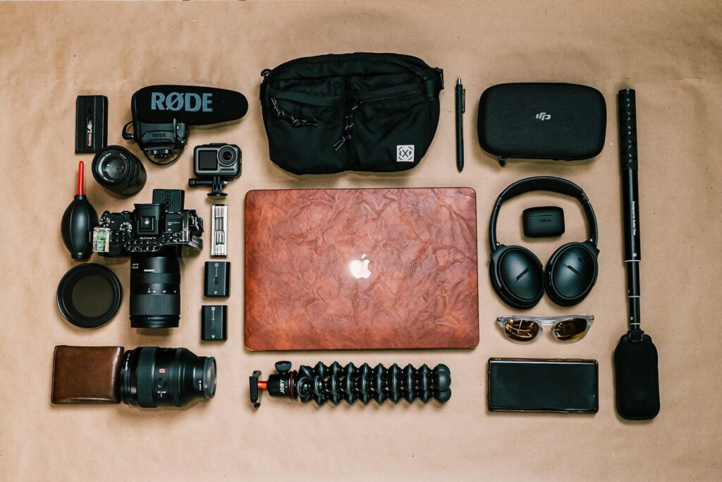 Beyond the Smartphone: Finding Your Perfect Trail Photography Companion 14 pexels rickyrecap 4011762